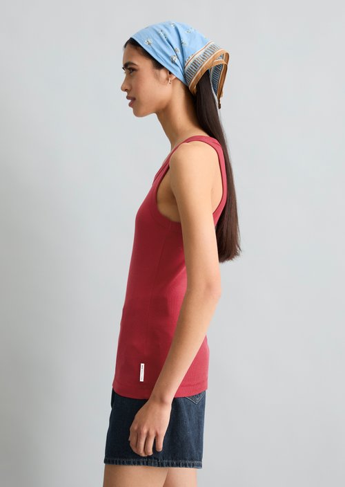 DfC ribbed tank top slim — Vivid Cherry