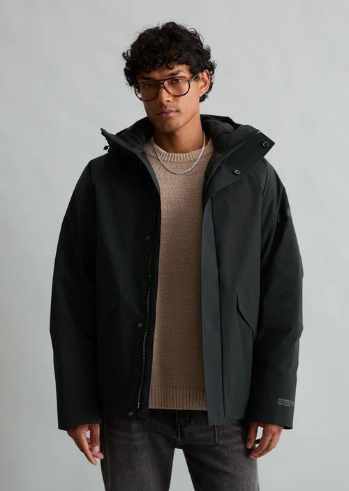 Regular-Fit Performance Jacket Black in front view