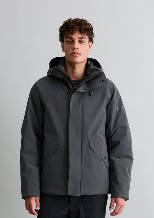 Regular-Fit Performance Jacket — Light Graphite