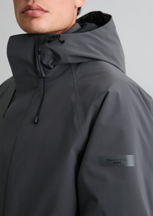 Regular-Fit Performance Jacket — Light Graphite