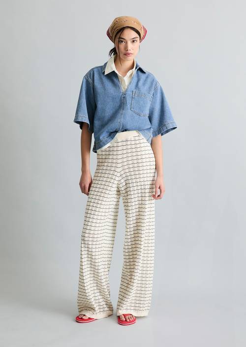 Strickhose wide White in Frontalansicht