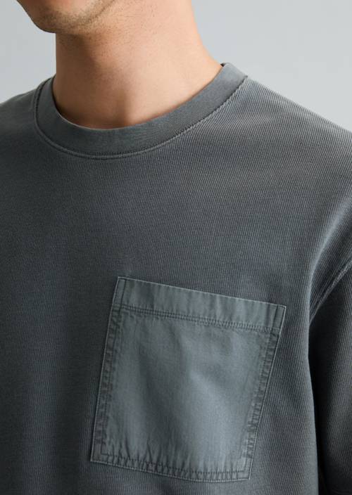 Relaxed T-shirt Peppercorn Grey in detail view