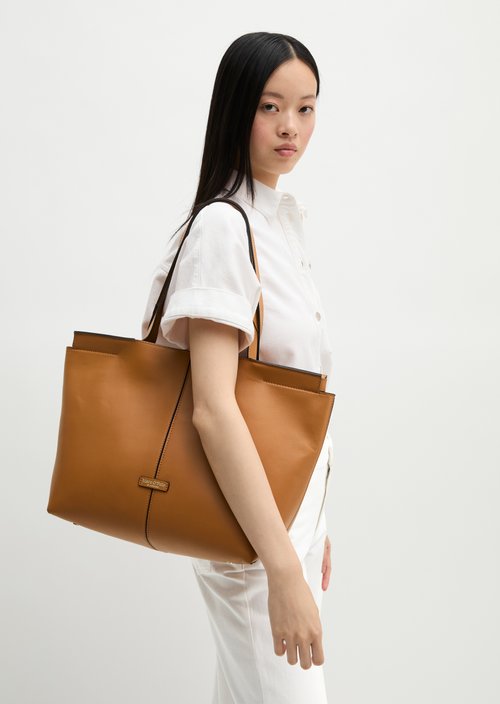 Shopper — True Camel