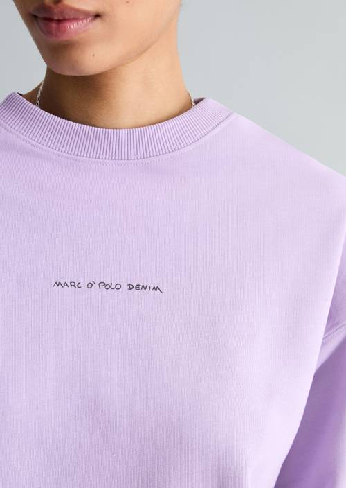 Mikina nadměrné velikosti Wild Orchid v detailním pohledu