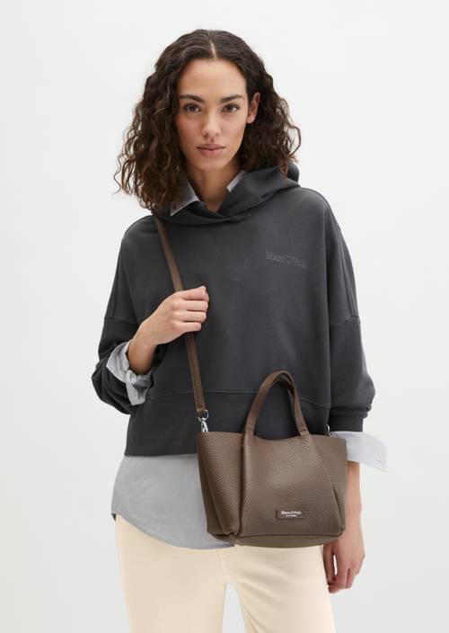 Shoulder bag Faded Brown worn on model
