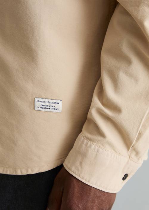 Camisa Oxford regular Frosty Sand en vista detallada