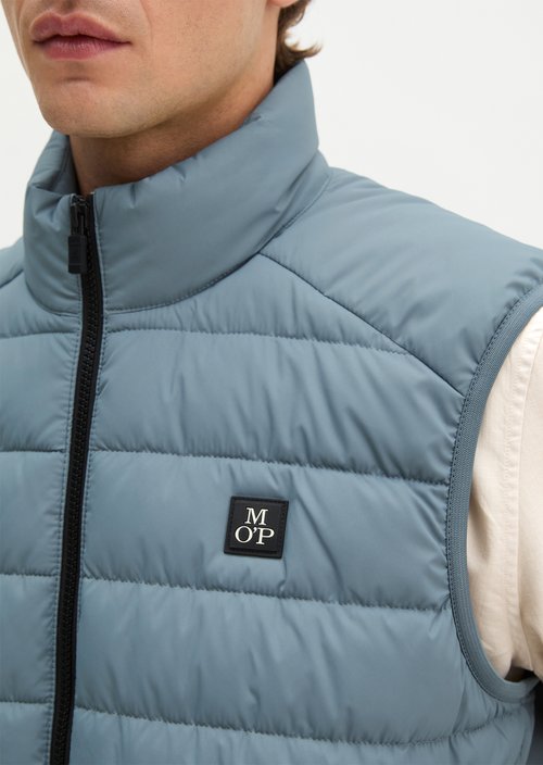 Regular quilted vest — Black Pepper