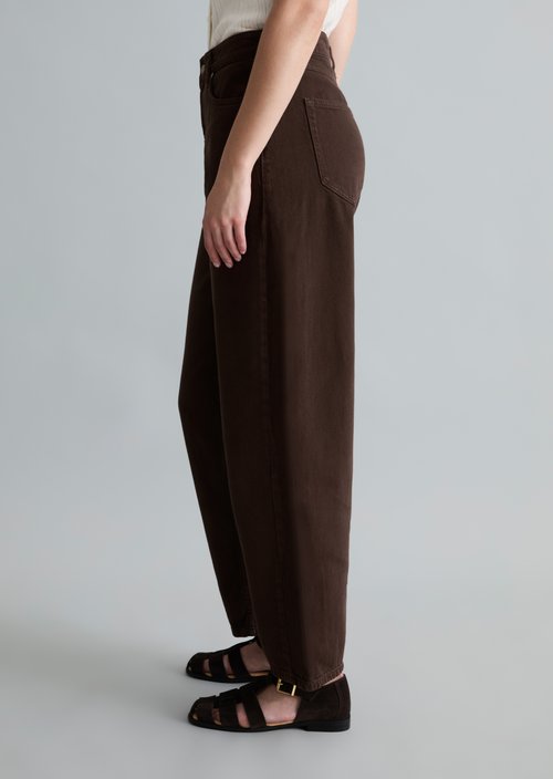 Jeans model Stine barrel cropped — Shaded Brown