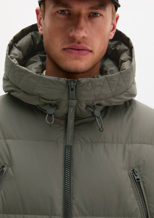 Regular-Fit Quilted Down Jacket Wooden Earth in detail view