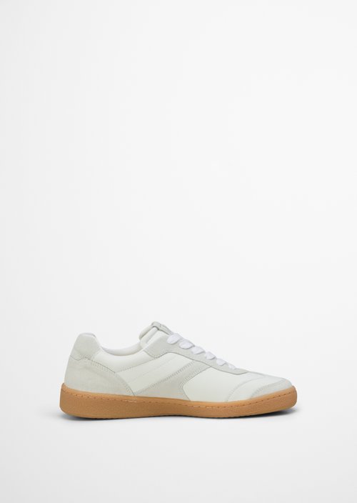 Sneaker Model Court — White