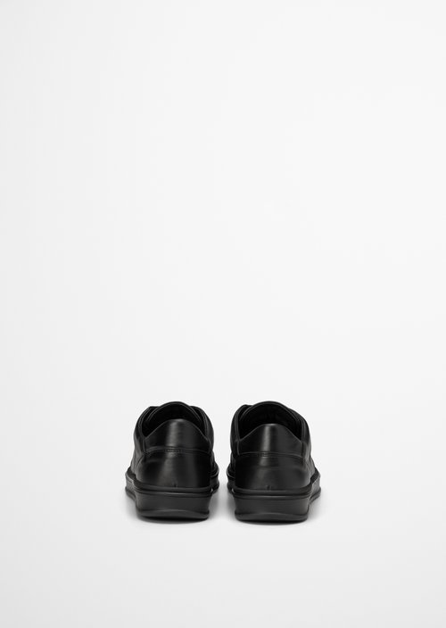 Sneaker model Enrique — Black