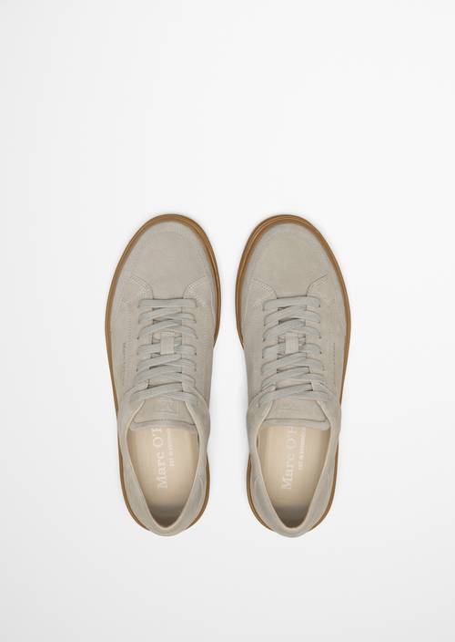 Sneaker model Enrique Concrete Clay in bovenaanzicht