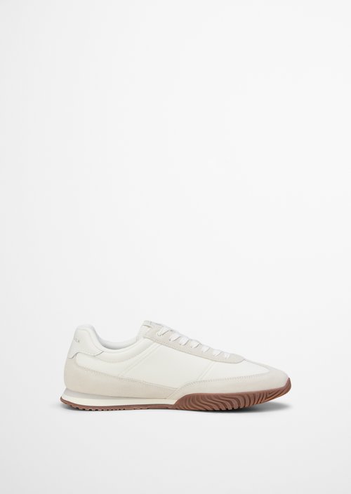 Sneaker model Gustaf — MO'P Offwhite