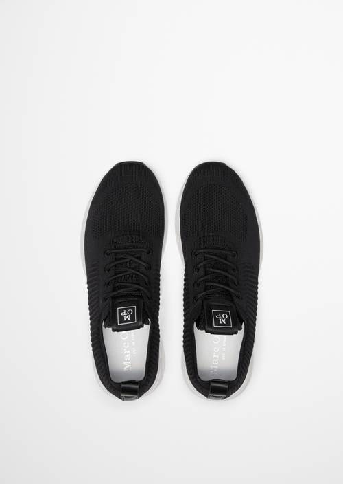 Dzianinowy model sneakersów Jasper Black w widoku z góry