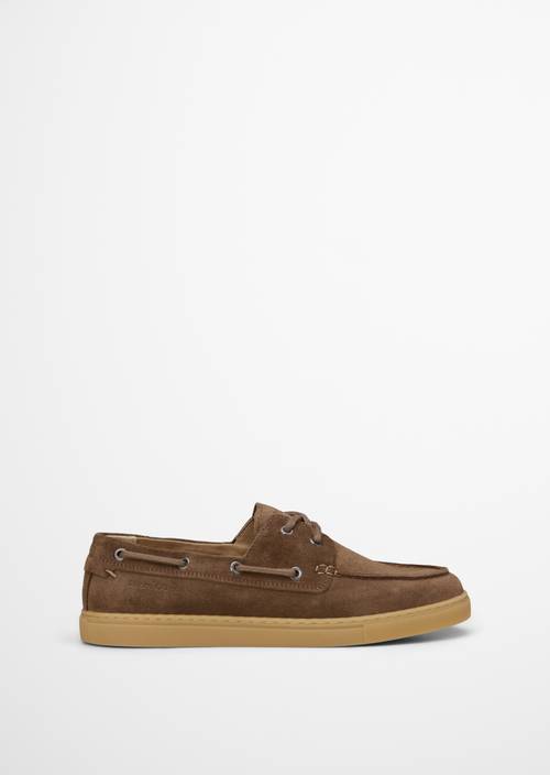 Comprobación del modelo de mocasín Dark Taupe vista exterior del zapato derecho