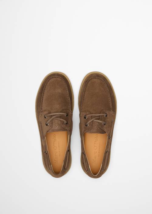 Comprobación del modelo de mocasín Dark Taupe en vista superior