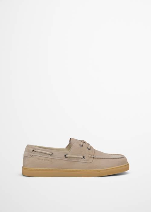 Comprobación del modelo de mocasín Light Taupe vista exterior del zapato derecho