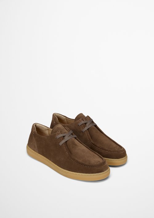 Wallabee-style slip-on model check — Dark Taupe
