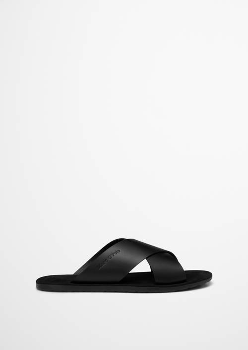 Pantolette Model Lua Black Ansicht rechter Schuh von außen