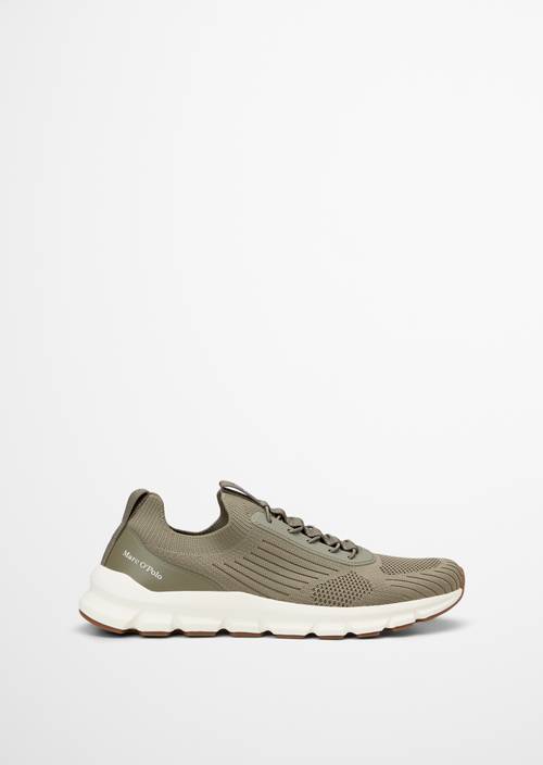 Dzianinowy model sneakersów Oliver Oak Ash widok prawego buta z zewnątrz