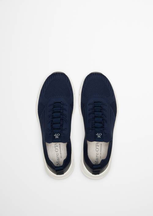 Dzianinowy model sneakersów Oliver True Navy w widoku z góry