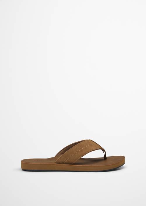 Zehentrenner Model Paquale Light Brown Ansicht rechter Schuh von außen