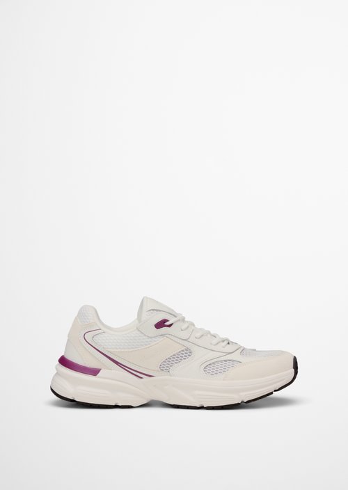Percy Sneaker Model — Offwhite