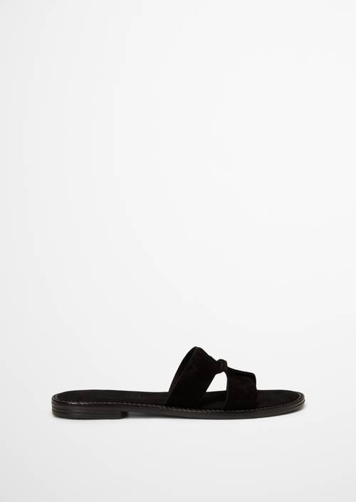 Slide Model Babette Black right shoe outer view