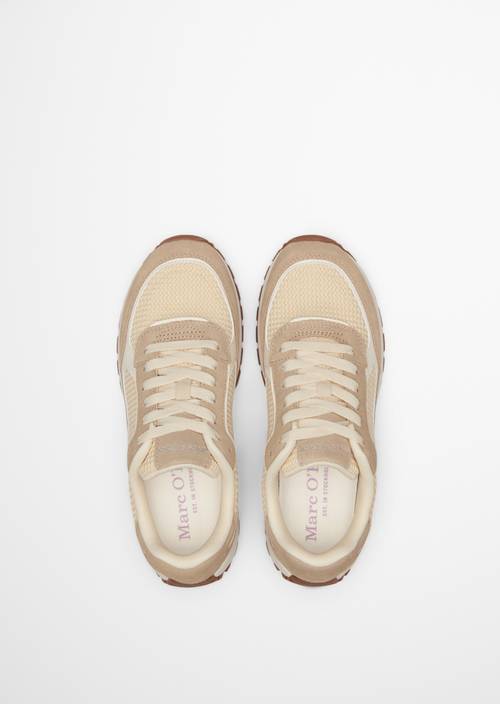 Modelo de zapatilla Bella Dusty Sand en vista superior