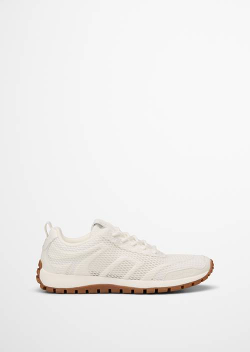 Sneaker Model Bella MO'P Offwhite right shoe outer view