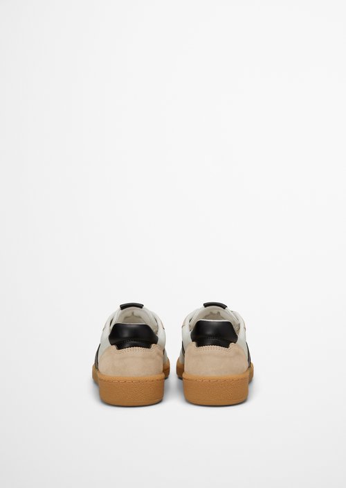 Sneaker Model Court — White