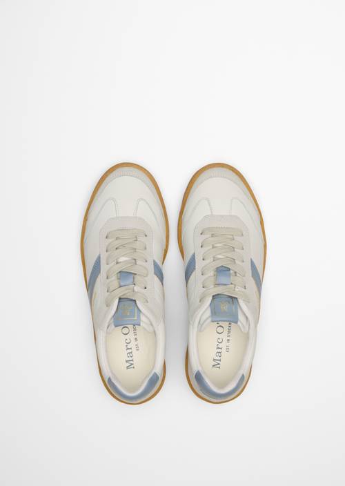 Sneaker Model Court White in Ansicht von oben