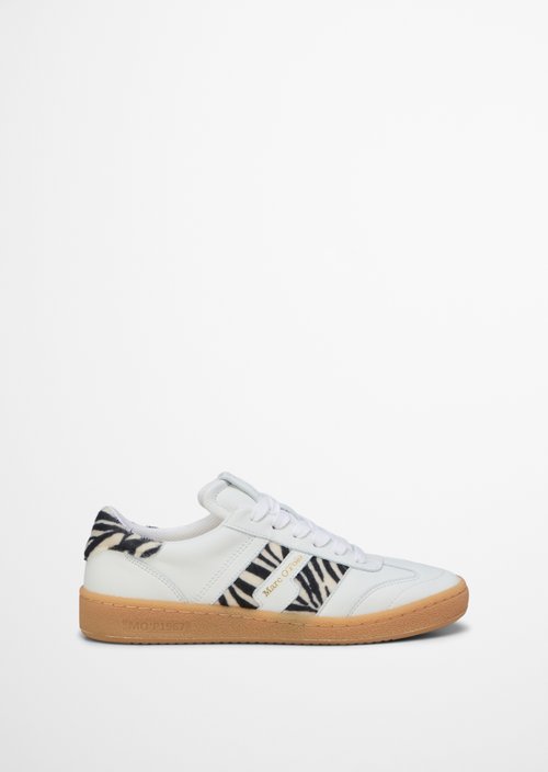 Sneaker Model Court — Black