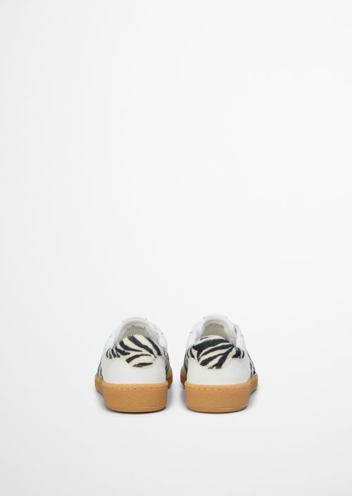 Sneaker Model Court — Black