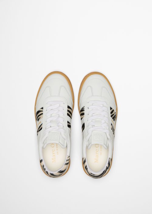 Sneaker Model Court — Black