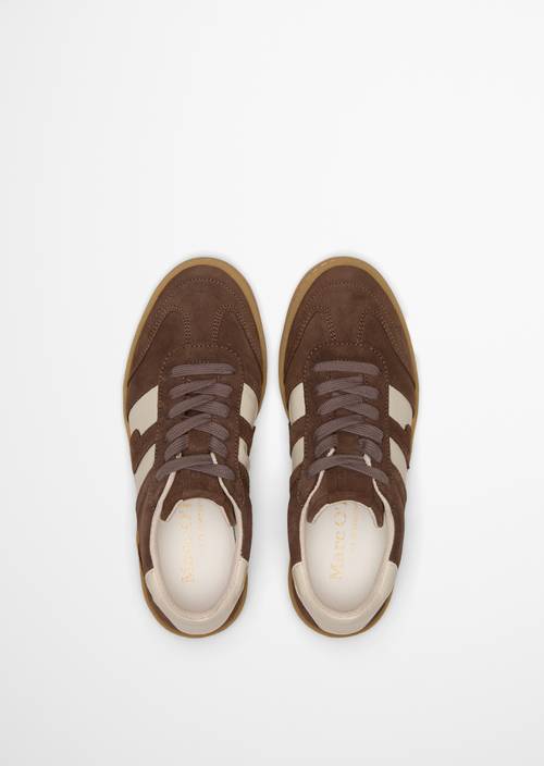 Sneaker Model Court Faded Brown in Ansicht von oben