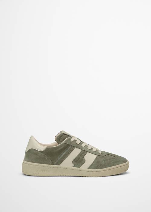 Sneaker Model Court Calm Sage Ansicht rechter Schuh von außen