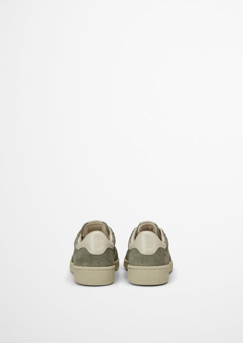 Sneaker Model Court — Calm Sage