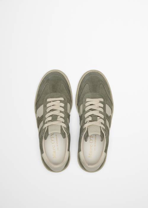 Sneaker Model Court Calm Sage in Ansicht von oben