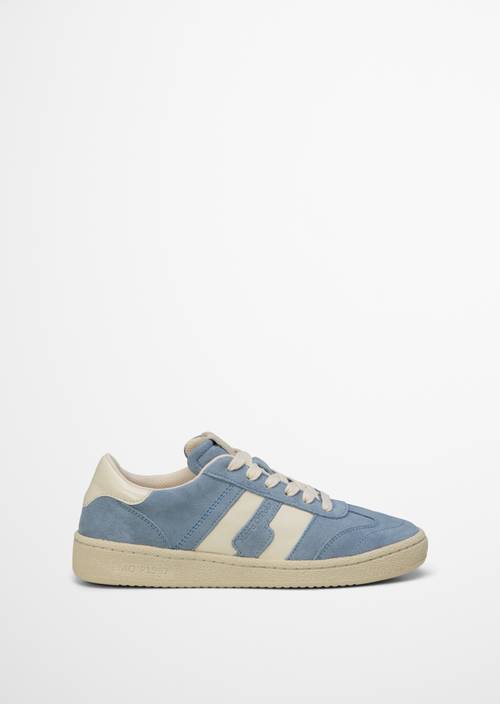 Sneaker Model Court Light Blue Ansicht rechter Schuh von außen