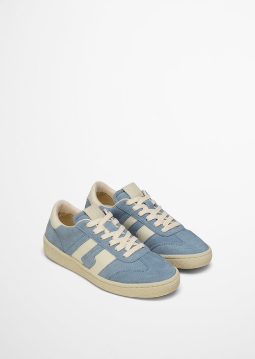 Sneaker Model Court — Light Blue