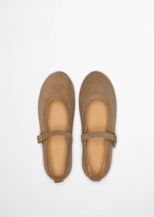 Ballerina model Gina Darker Sand in top view