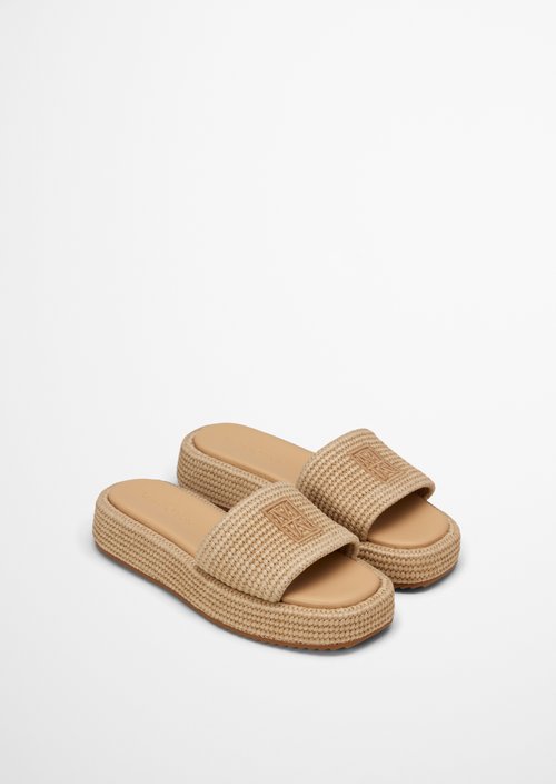 Platform slides model Larissa — Chalky Sand