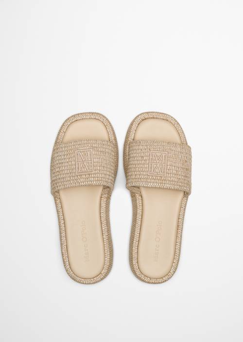 Platform slides model Larissa Nature in top view