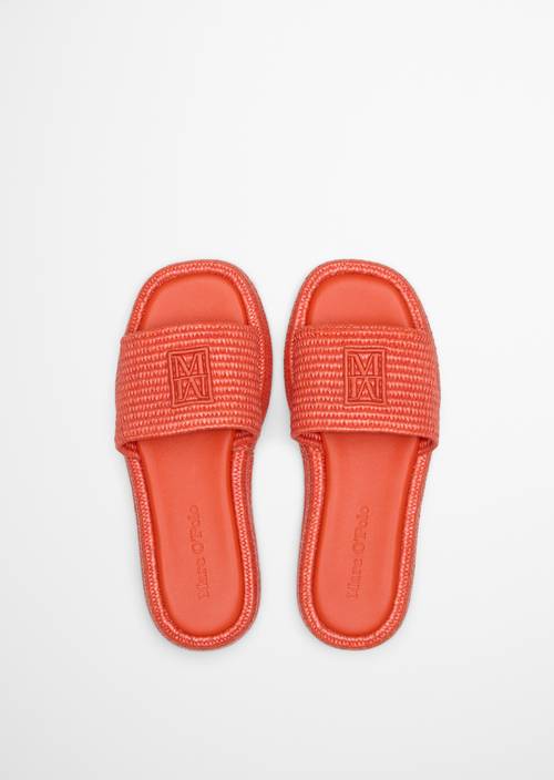 Platform slides model Larissa Light in top view