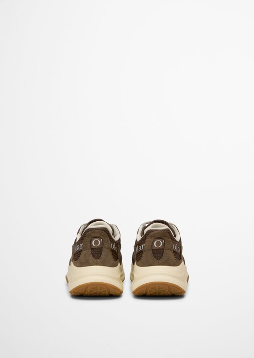 Sneaker model Liv — Burnt Coffee
