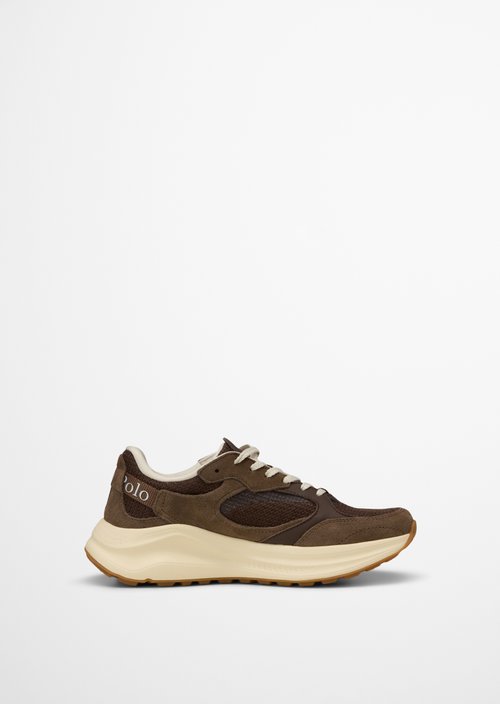 Sneaker model Liv — Burnt Coffee