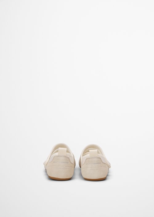 Ballerina model Lola — MO'P Offwhite