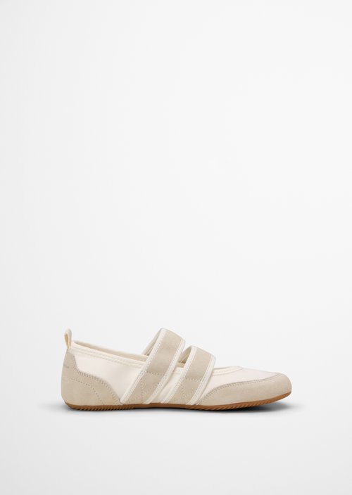 Ballerina model Lola — MO'P Offwhite