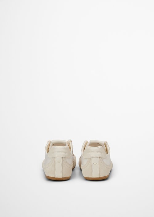 Sneaker model Lola — MO'P Offwhite